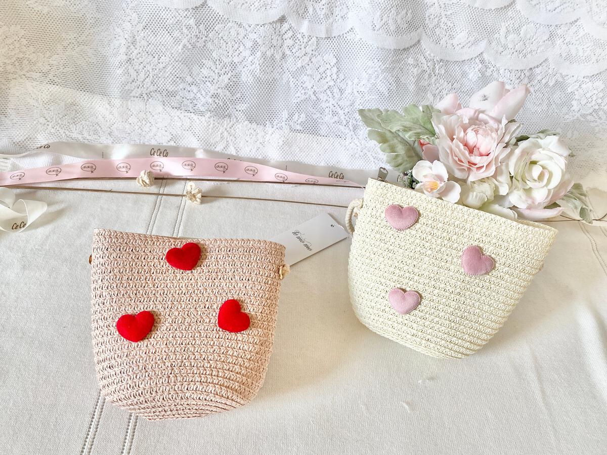 Straw Purse with Little Hearts